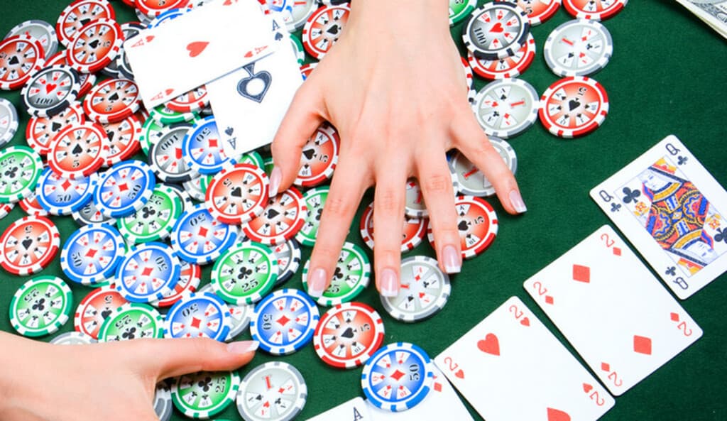 Các thuật ngữ Poker chỉ hành động của người chơi